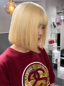 ベレーザ 渋谷(BELEZA) 4551黒髪インナーカラーぱっつん前髪ニュアンスカラー韓国ヘア