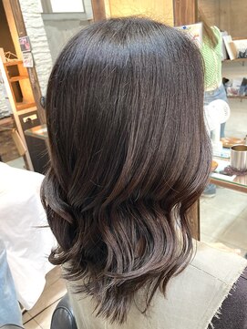 ラストーリア(La storia) 大人ミディ×アッシュカラー