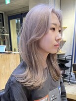ツキ 横浜店(tuki)&nbsp;ミルクティーベージュダブルカラーインナーカラーケアブリーチ
