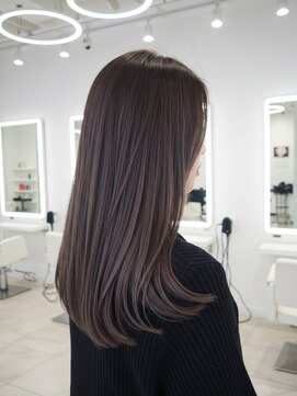 エル 新小岩(elu) 美髪/ワイドバング/レイヤーカット/くすみベージュ/新小岩駅