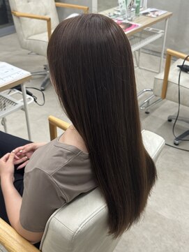 レヴィア(REVIA) 髪質改善トリートメント前髪カットレイヤーカット