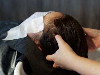 グリン(Grin)の写真/頭皮ケアも叶う頭皮洗浄コースもご用意◎オゾンでできたラテは毛穴の奥に潜む汚れを排出します！