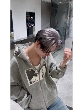 スキル ミナム 表参道(SKILL MiNam) 前下がりセンターパート