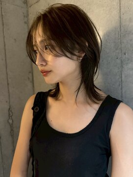 ネハス(nehus.) ハッシュカット/レイヤーカット/ブリーチ/ウルフカット/原宿