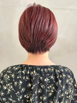 フェアリーテール 高坂店 首元すっきり×艶感チェリーレッドショート