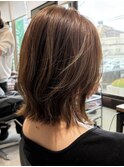 横浜西口イルミナカラーレイヤーボブウルフショートヘアベージュ