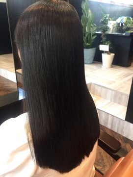 バイナル VINYLの縮毛矯正 金子