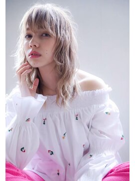 シエナ 渋谷(Siena) siena　透け感ブロンドベージュ　渋谷