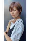 ショートボブ