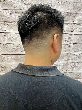 グレイスフルバーバー 赤坂見附店 フェード/ベリーショート