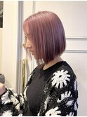 ベージュに落ちるピンク