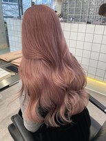 ピンクミルクティーアッシュベージュダブルカラー顔周りレイヤー