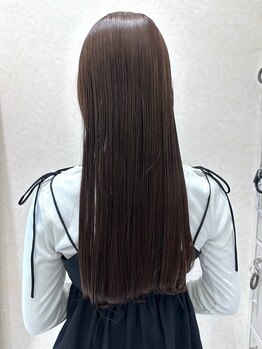 クイーンの写真/ナチュラルな仕上がりで自然なストレートヘアが叶う♪あこがれのサラサラヘアーで毎日が楽しみに！