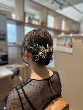 クーレ ビオトープ(+ CURE biotope) ボブのアップ風アレンジ