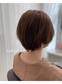 ショートレイヤー×明るめベージュ