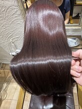 【縮毛矯正×髪質改善】を実現させた美髪矯正！経験豊富なスタイリストが髪質やクセに合わせて丁寧に施術