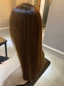 ミリアル (Milial) ナチュラルストレート