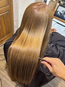 乾かすだけで決まる艶ストレート