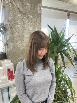 リラクオーレ 三宮 元町(LIRA CUORE) レイヤーカット