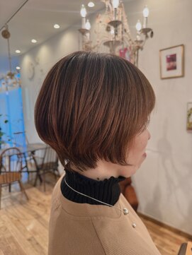 ルッツ(Lutz. hair design) 1/26 人気！ショートボブ《後藤美樹》