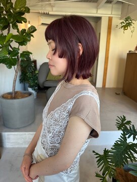 アンタイ(untie) 大人っぽさの中に少しの個性を