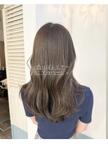 ローネス 銀座(LONESS)&nbsp;20代30代40代大人可愛い　レイヤーカット　くすみベージュ