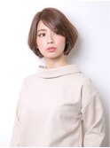 ナチュラルショートボブ