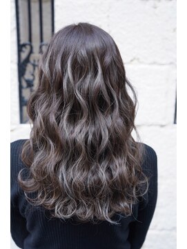 ティンク 横須賀中央(Tink) ハイライト×イルミナシャドウ◎