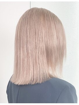 オンザ(ONTHE) ハイトーンホワイティピンクベージュミディアムボブ【林京平】
