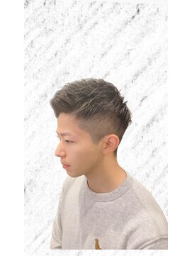 銀座マツナガ 神田店 爽やかアップバング束感ツーブロック髪ビジカジナチュラルメンズ