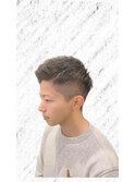 爽やかアップバング束感ツーブロック髪ビジカジナチュラルメンズ