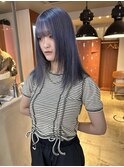 深めネイビー
