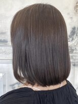 カムジーヘッドカミノウラ(COMEGHEAD KAMINOURA)&nbsp;大人マッシュショート丸みショート黒髪ショートベリーショート