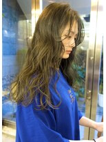 イェン(Yen.)&nbsp;オリーブベージュ/ブリーチなしダブルカラー/ロングレイヤー