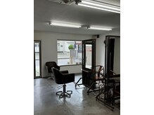ヘアーズ ジジ(HAIRS JIJI)