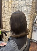 外ハネ×オリーブベージュ