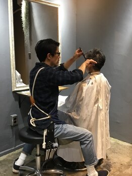 アンドワークス 2nd(&WORKS)の写真/【大人メンズサロン/深夜営業有り】再現性の高さで理想を叶える。男性ならではのお悩みもお任せ下さい◎