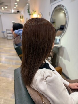 ビィーワンイースト(Be 1 EAST) ミディアムカット