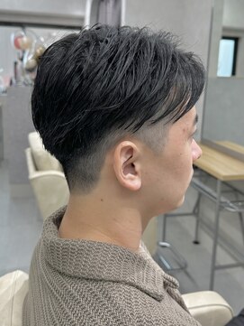 メンズ ラ ジェム(men's la gemme) ビジネス支持率No.1のメンズカットセンターパート20代30台◎