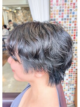 オーガスト ヘア ネイル(AUGUST hair nail) レディースショートパーマ
