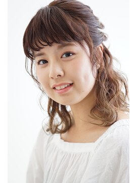 アドラーブル 万代店 (adorable) ハーフアップ☆