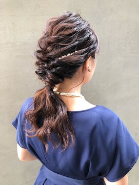 クリック ヘアスタジオ 富士見台店(CLiC Hair Studio) 【ウエーブ巻きローポニーでおしゃれお呼ばれヘアー】担当yuka