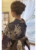 大人っぽく艶のあるルーズアップ