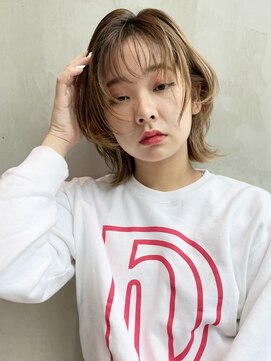 アルバム 銀座(ALBUM GINZA) ナチュラルくびれロブ_外ハネボブアッシュブラウン_36996