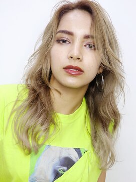 アルバム 渋谷パルコ(ALBUM) ハイブロンドベージュ_厚めバングローライトスリークボブ_96500