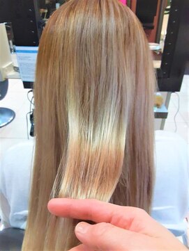 ノイプラス(Neu Plus) ハイトーンカラー／ハイライト