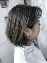 リバレッジ 広尾(Leverage)&nbsp;おしゃれな大人女性の白髪ぼかしハイライト