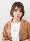 大人可愛い前下がりショートボブ