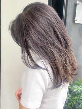 ノラ ウメダ(NORA UMEDA) 【NORA UMEDA 高木】20代30代◎ダークグレージュハイライト