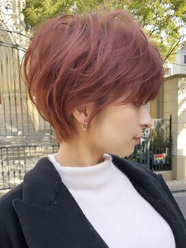 ミィ 浦和(mee) 【mee.】ショコラピンク　くびれウェーブショート